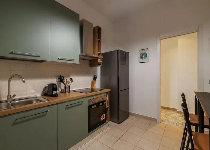 Guesthost - Trastevere Portuense Apartment *